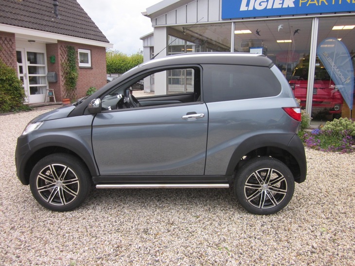 Aixam Crossover brommobiel
