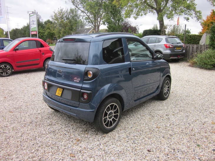 blauwe Microcar