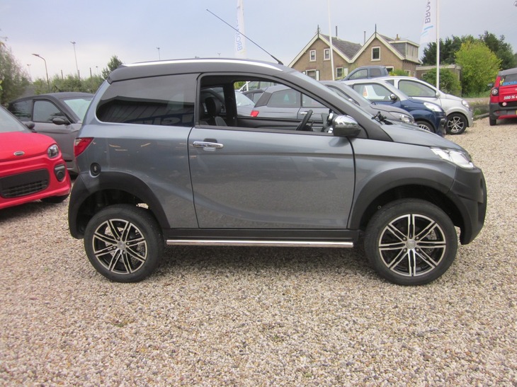 afbeelding Crossover Premium handbediening rem en gas