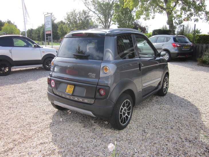 Handbediende bedrijfsrem ingebouwd in brommobiel