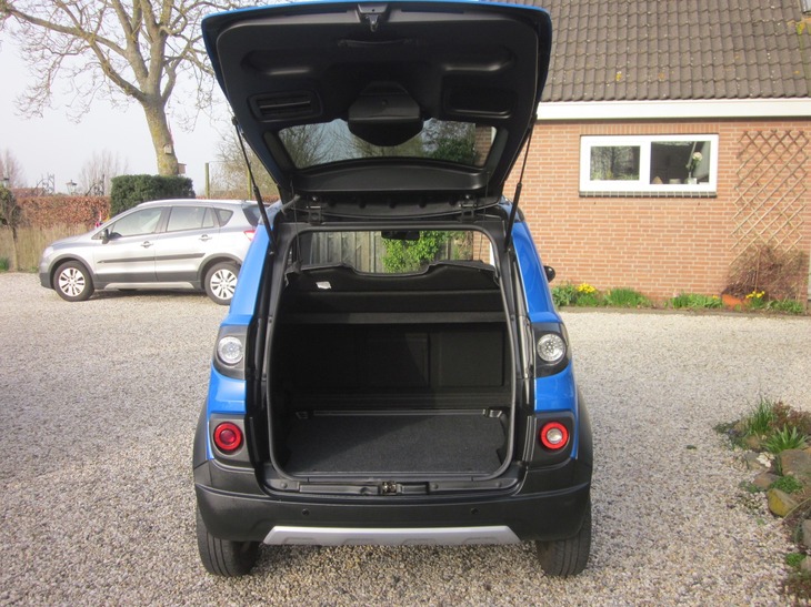 Microcar met grote kofferruimte