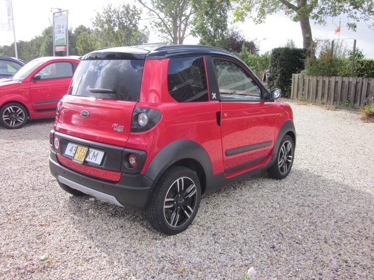 Microcar met stuurbekrachtiging