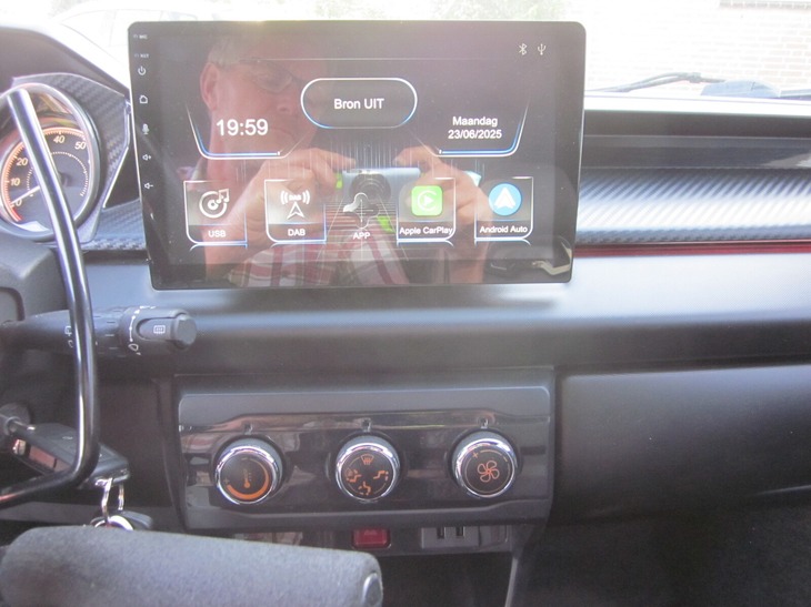 Middenconsole met radio