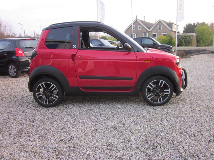 Minicar met stuurbekrachtiging