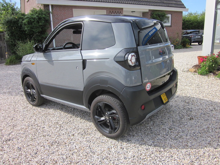 Rijden met je AM-rijbewijs